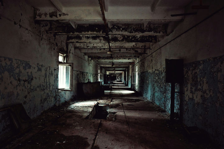 oleksandra-bardash-UvJyFJ-qPTU-unsplash.jpg