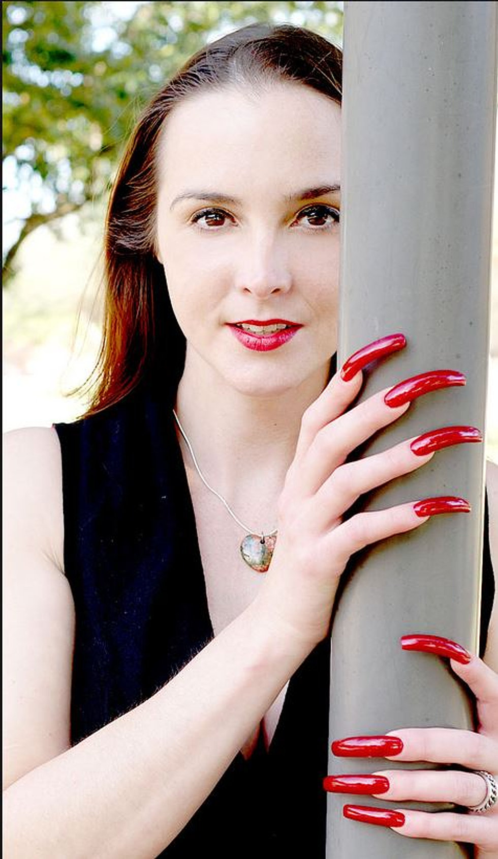 Mistress nails. Лонг Нэйлс. Лонг наилс мистресс. Красотки long Nails. Women long Nails Романова