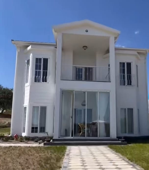 WhatsApp Image 2025-08-29 at 19.20.03 (1).jpeg