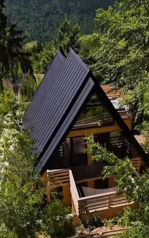 WhatsApp Image 2025-09-10 at 16.24.30 (2)