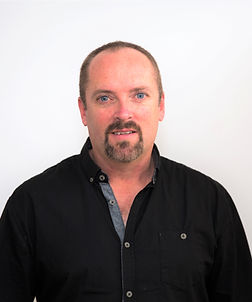 Ian headshot (1).jpg
