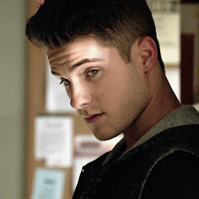 Cody Christian 1.gif