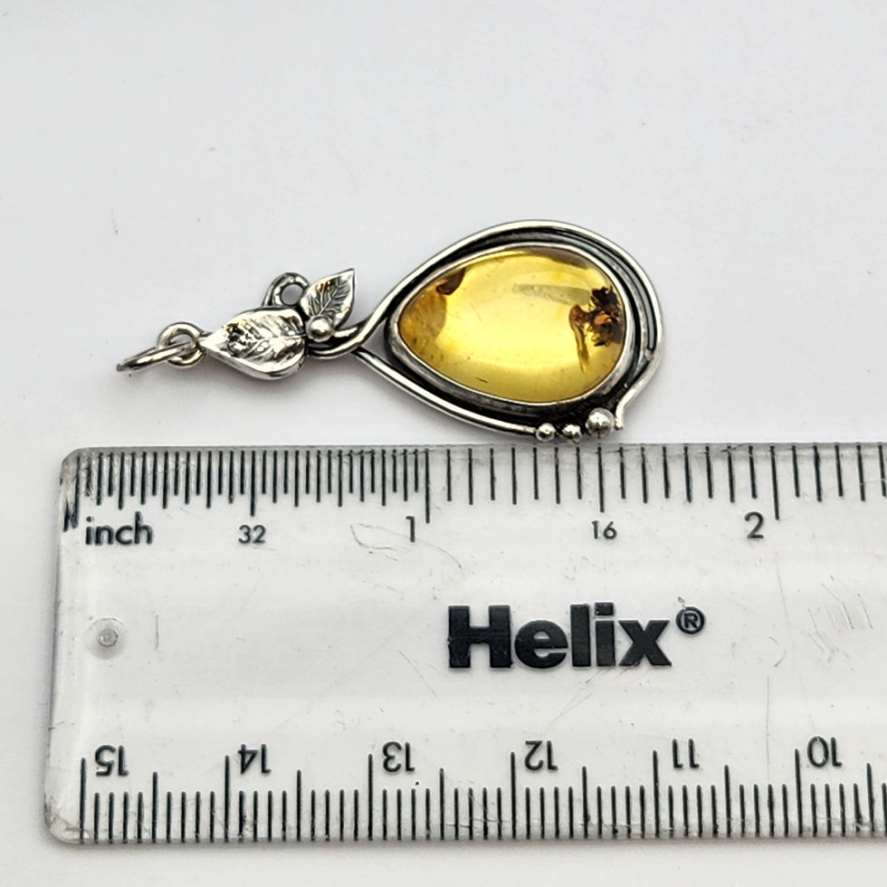 Thumbnail: Art Nouveau Amber Pendant