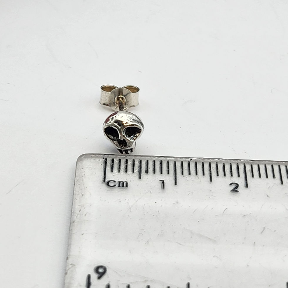 Thumbnail: Love Potion Mismatched Studs