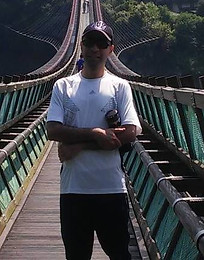 pouria.jpg
