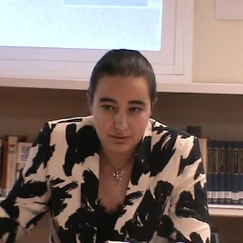 Carmen Galvañ premiada en Oviedo por su relato Volver al origen