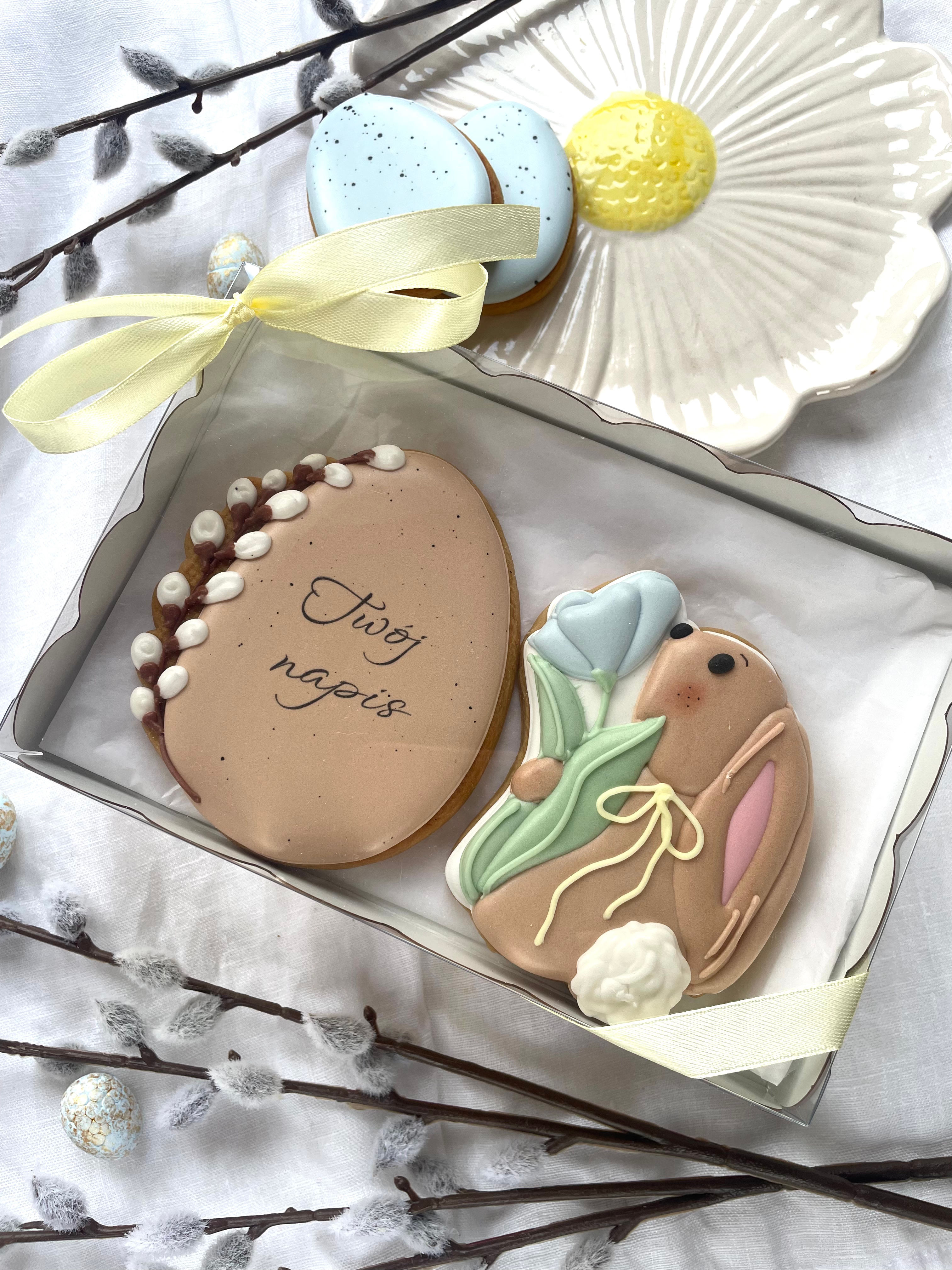 Zestaw ciastek wielkanocnych - pisanka z baziami i zając