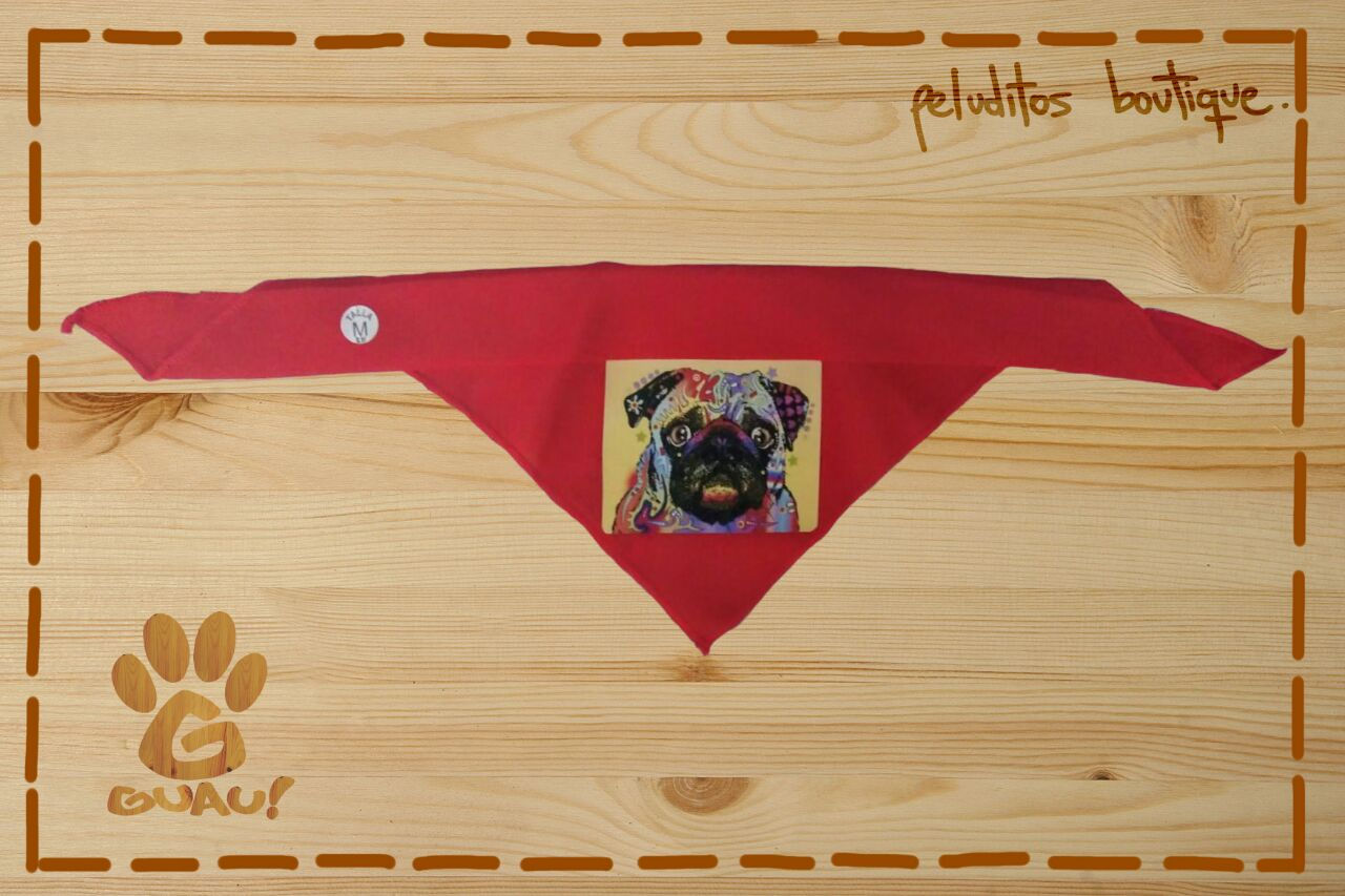 Hermosa pañoleta Pug Talla M