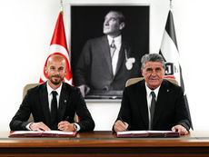 Vaclav Cerny İmzayı Attı...