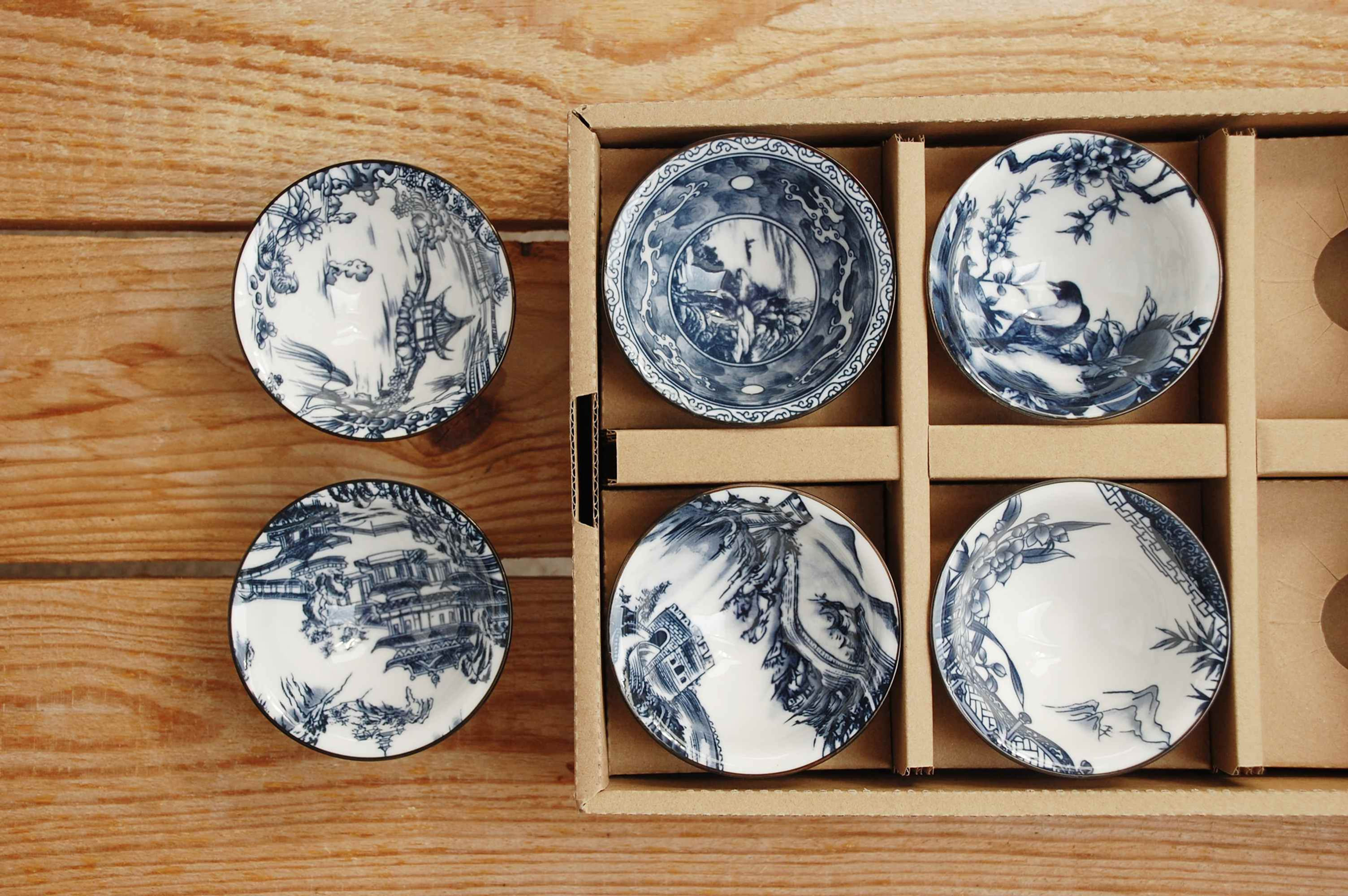 Set of ceramic bowls Qinghua