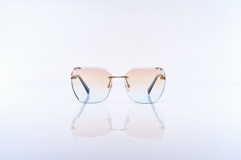 Miniature : Lunette de soleil femme fond Dégradé Violet-rose Abidjan