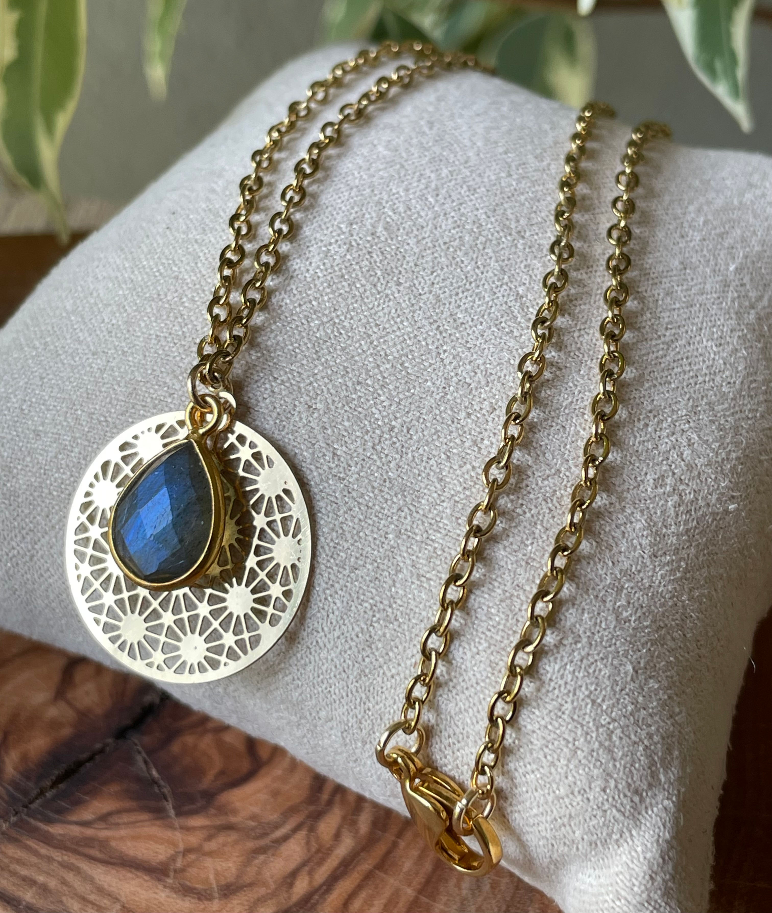 Chaîne avec Fleur de vie et Labradorite