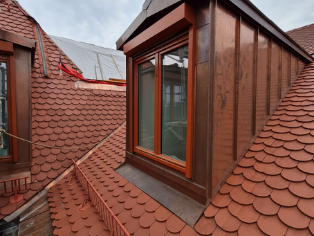 Dachfenster auf Ziegeldach