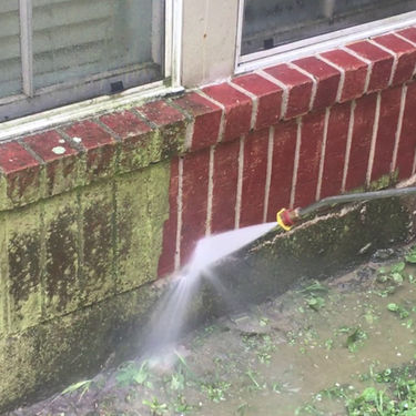 Cleaning Masonry Walls