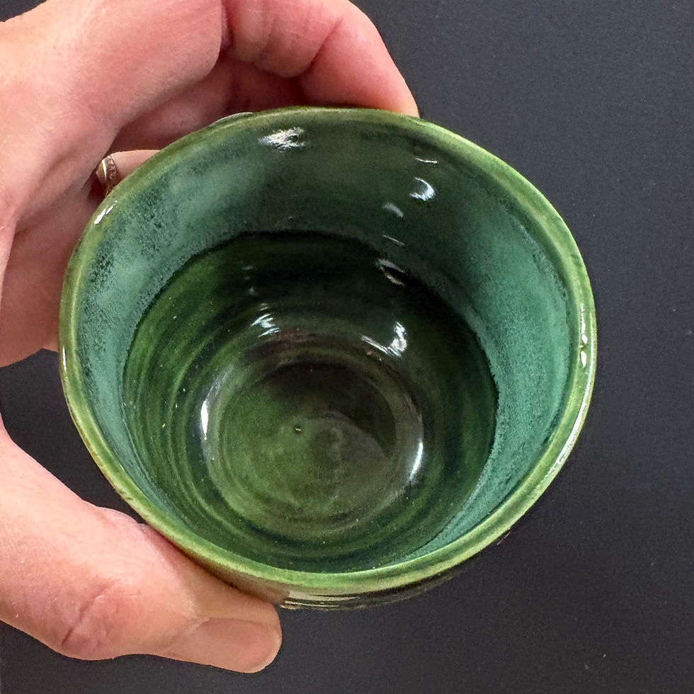Thumbnail: Pot vert de la collection Flocon en céramique 