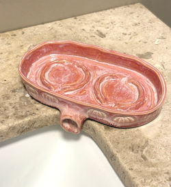 Porte-savon à déversoir en céramique