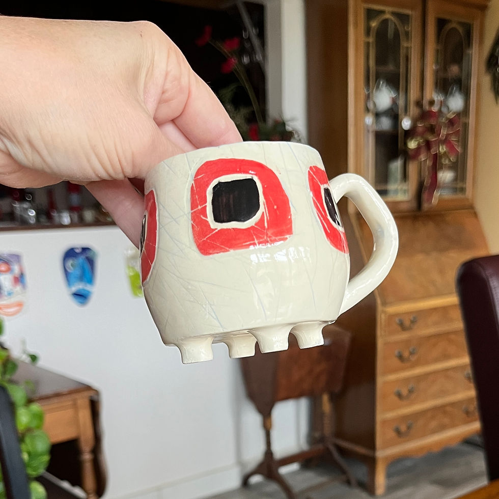 Tasse avec petites pattes