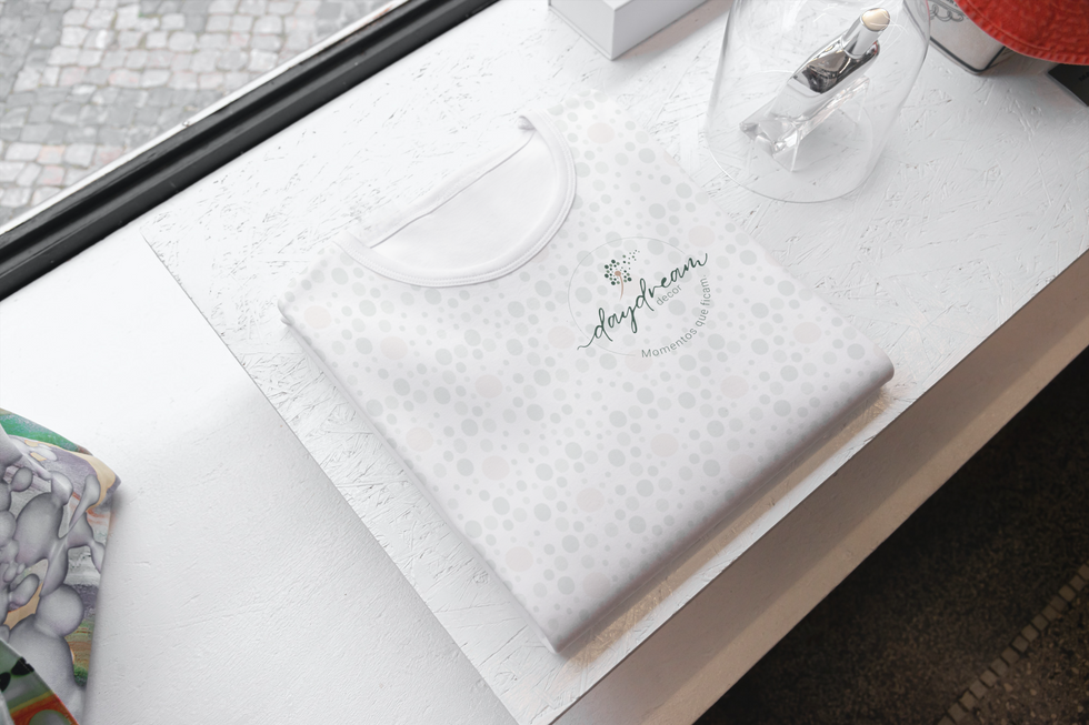 Folded T-shirt on the table_PATROCÍNIO (4)