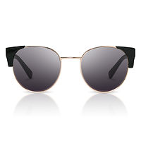 des lunettes de soleil rondes