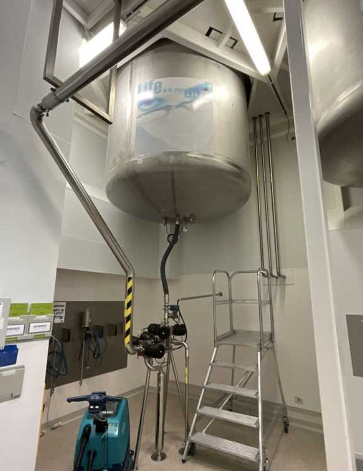 Miniature : A / Stainless Steel Vertical Vacuum Rated Vessel HT1 - 10.000 L