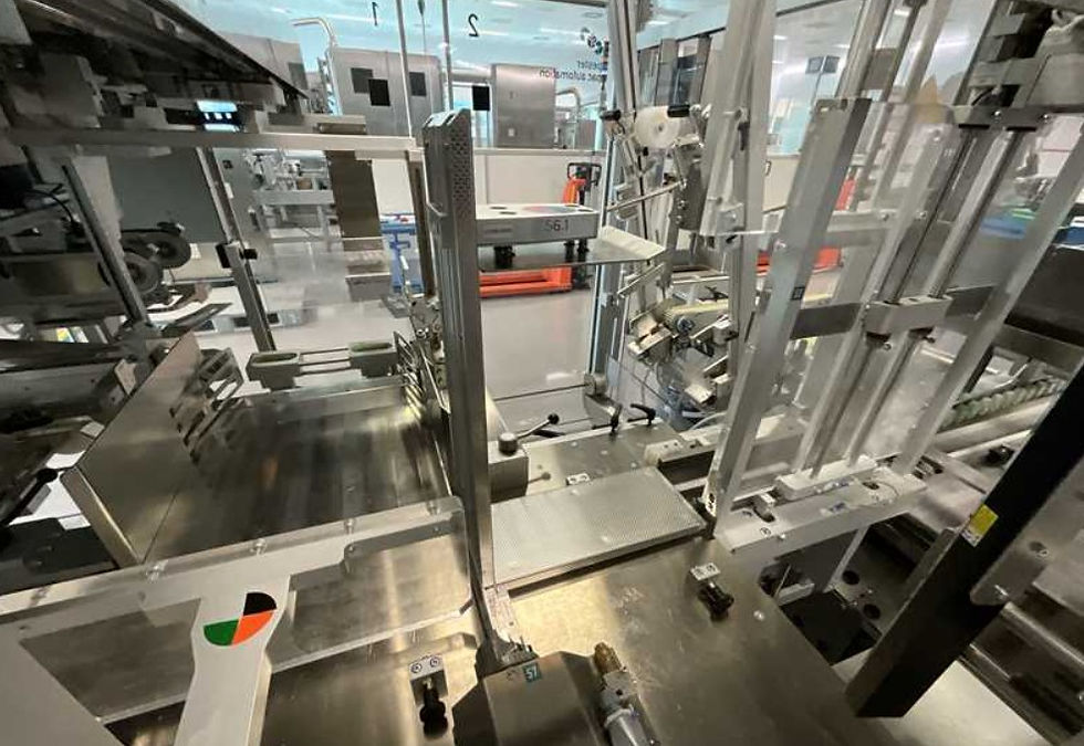 Miniature : Case Packer with KUKA KRC4 Robotic Palletiser - Cream Line
