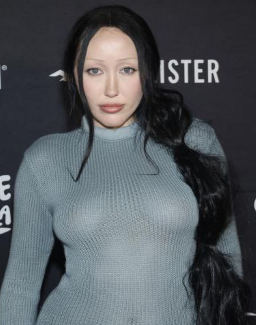 ©2025 Voix Press - Noah Cyrus évoque les rumeurs de tensions familiales : « C’est émotionnellement épuisant »