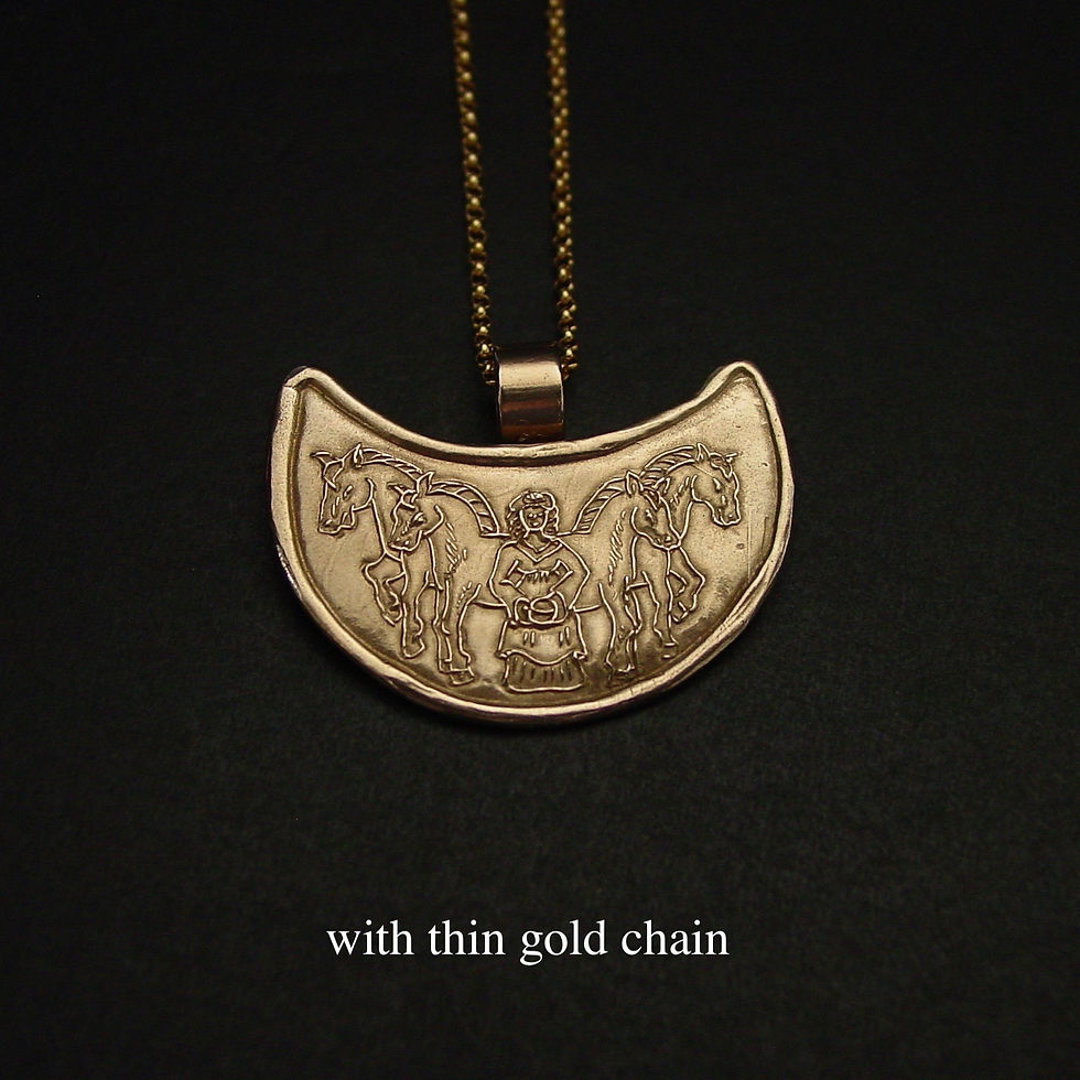Thumbnail: Epona necklace with thin gold chain