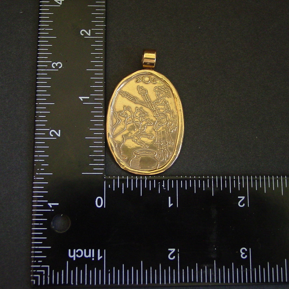 Thumbnail: Hecate pendant measurements