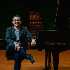 Uaná Barreto é músico paraibano, pianista, compositor e arranjador. A Terracota Solo Criativo realizou a assessoria de impren