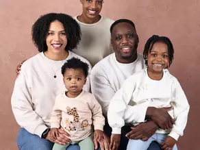 The Perfect Christmas Gift for Parents: A Baby Art Studios Photoshoot Experience