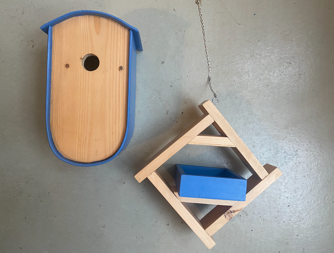 Vogelhuisje plus voederbakje - handgemaakt
