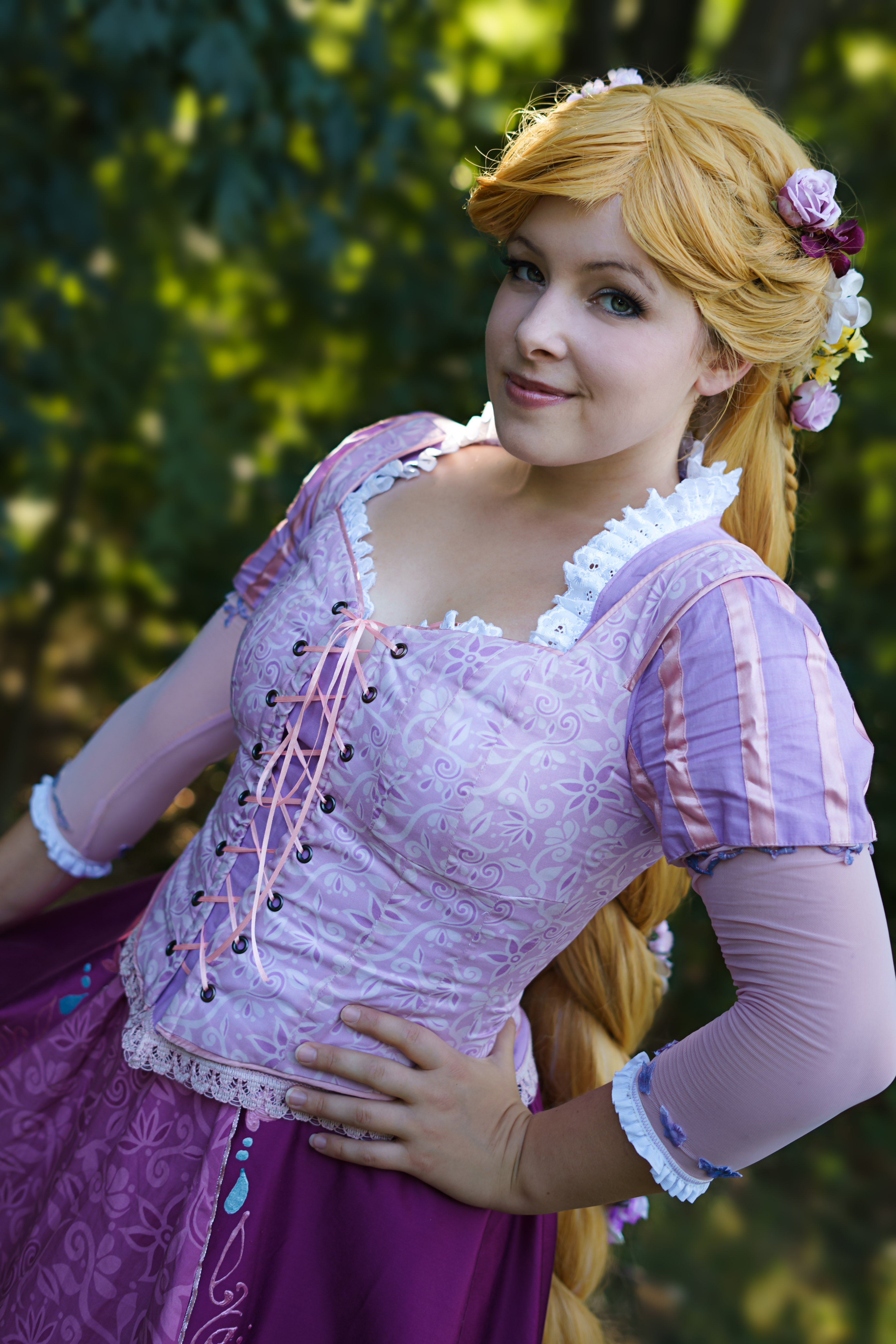Vivi as lovely Rapunzel smiling in the camera.