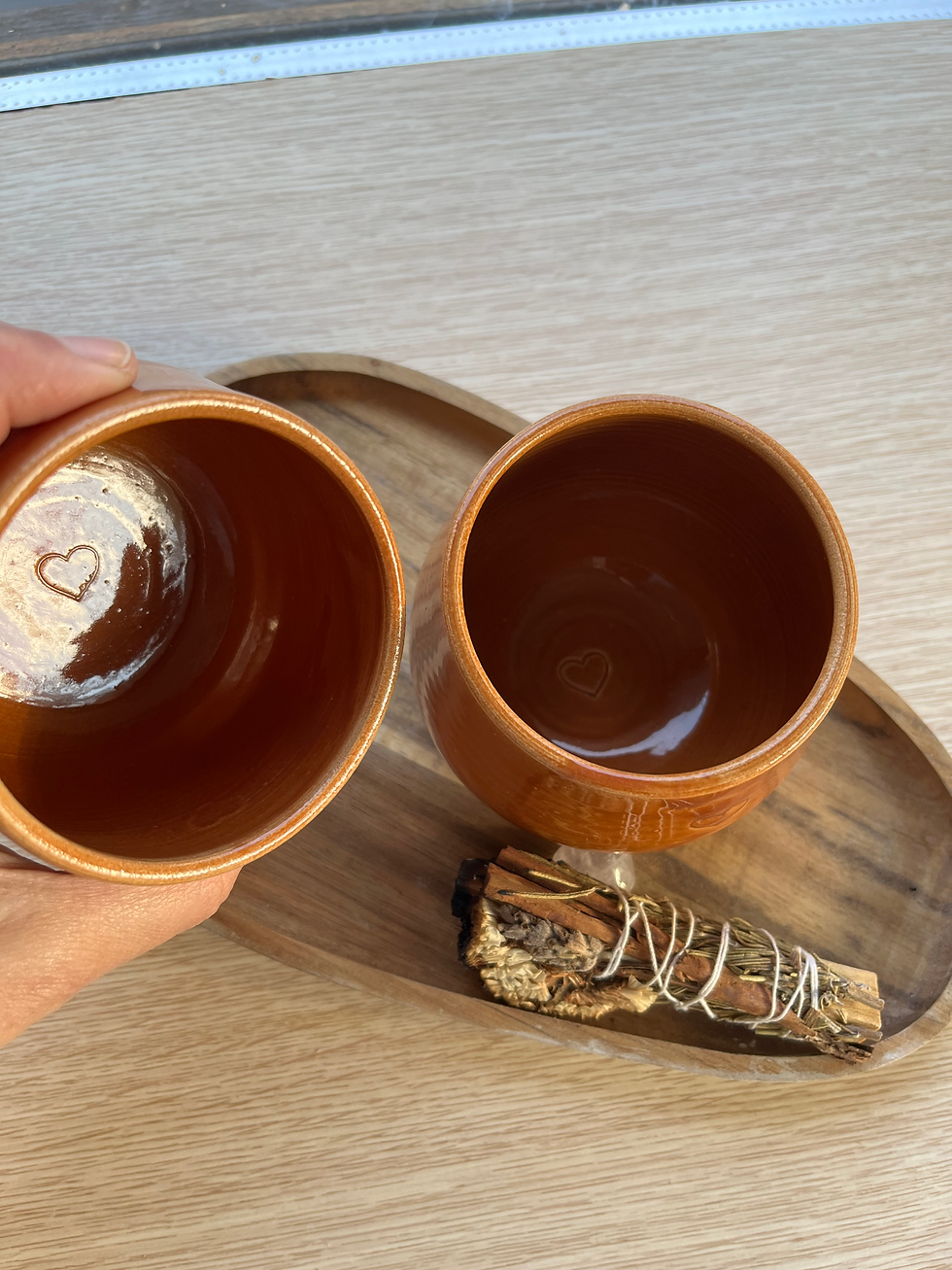 Miniature : Petite tasse goutte cœur marron