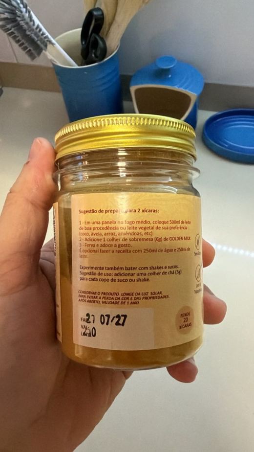 Modo de preparo no rótulo: 1 colher de sobremesa para 2 xícaras