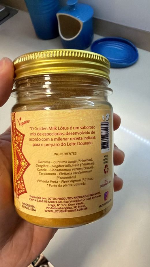Ingredientes no rótulo: cúrcuma, gengibre, canela, cardamomo e pimenta-preta