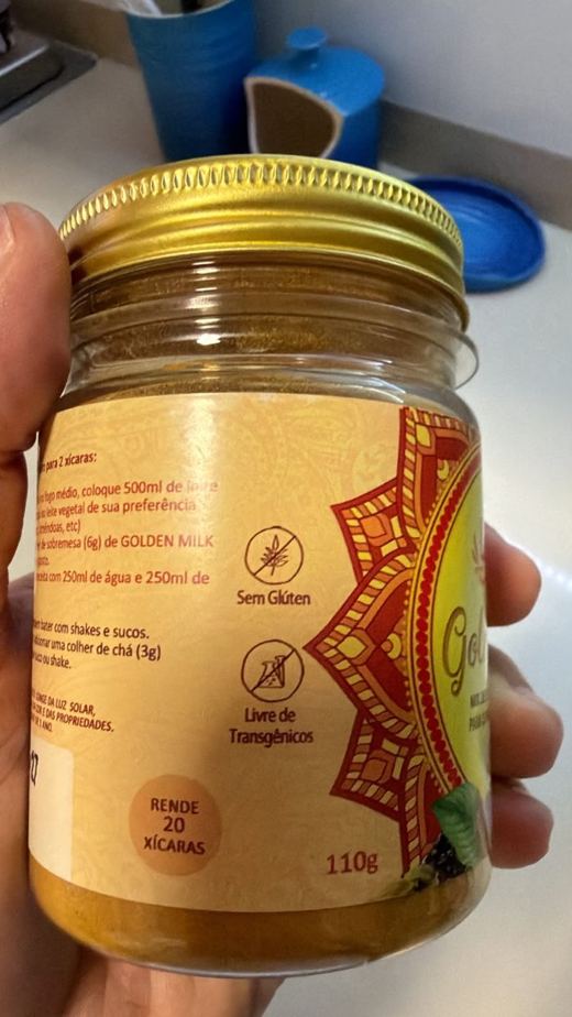 Rótulo do Golden Milk Lotus: 110 g, rende 20 xícaras, sem glúten