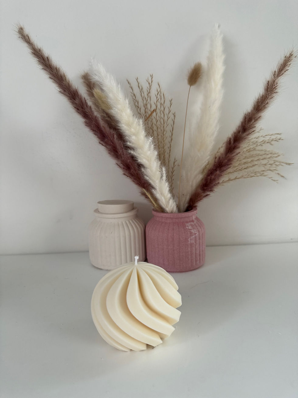 Thumbnail: Classic sphere candle