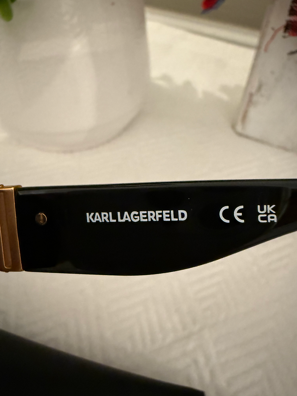 Thumbnail: Karl Lagergeld 