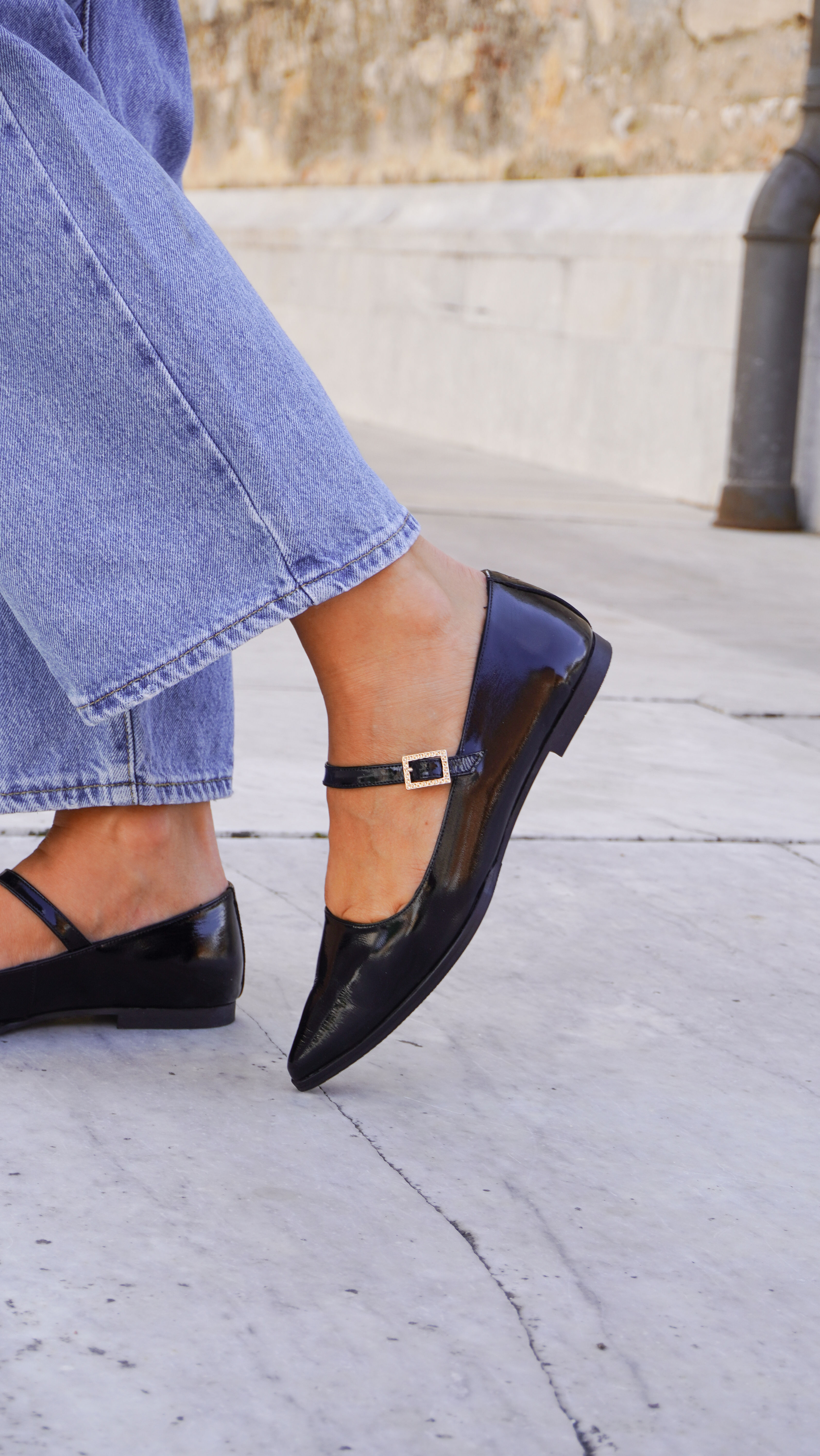 ANGELICA | Ballerina con fibbia pelle verniciata nero