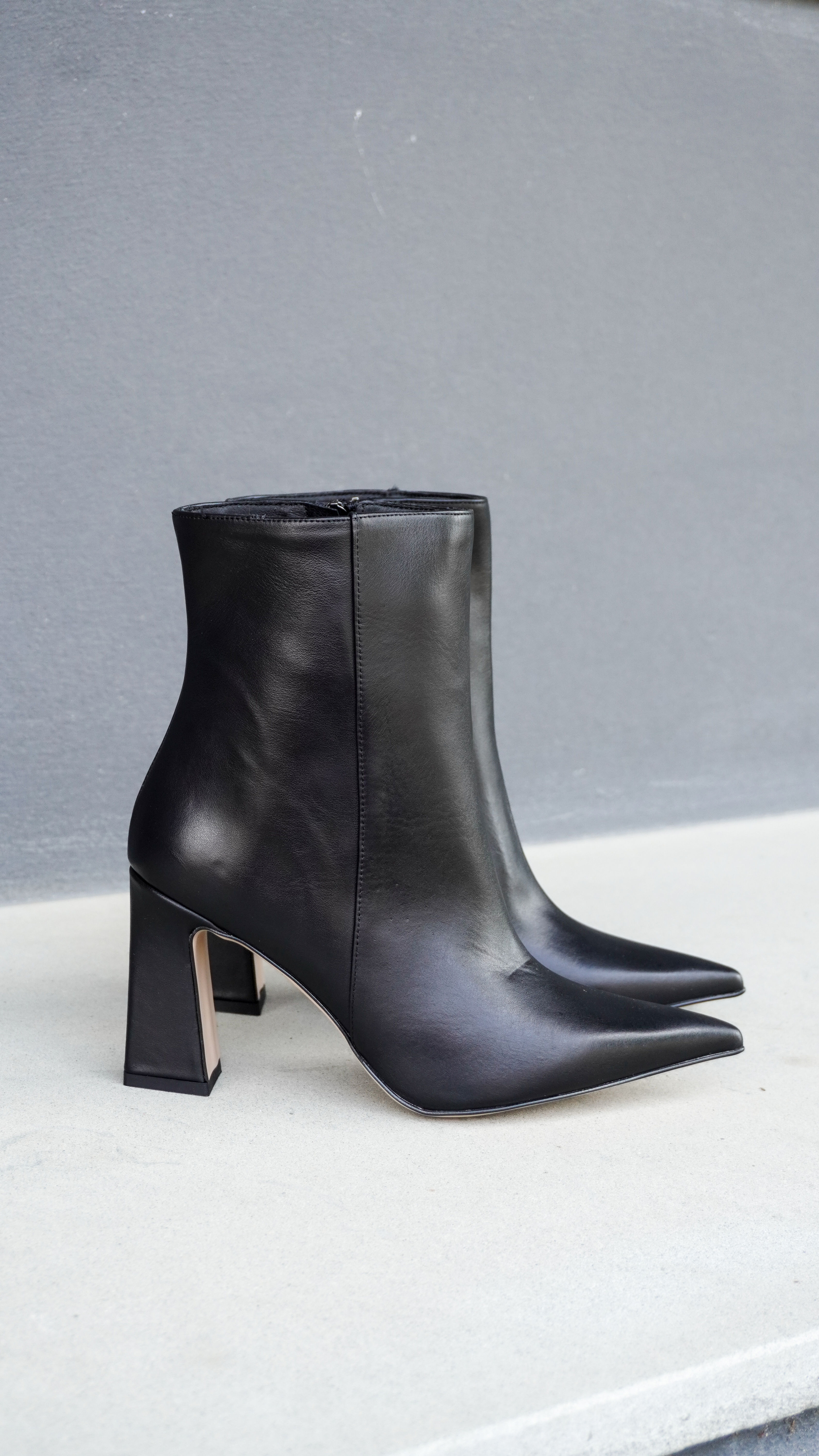 MEGAN Nero | Stivaletti vera pelle nero tacco largo 8 cm