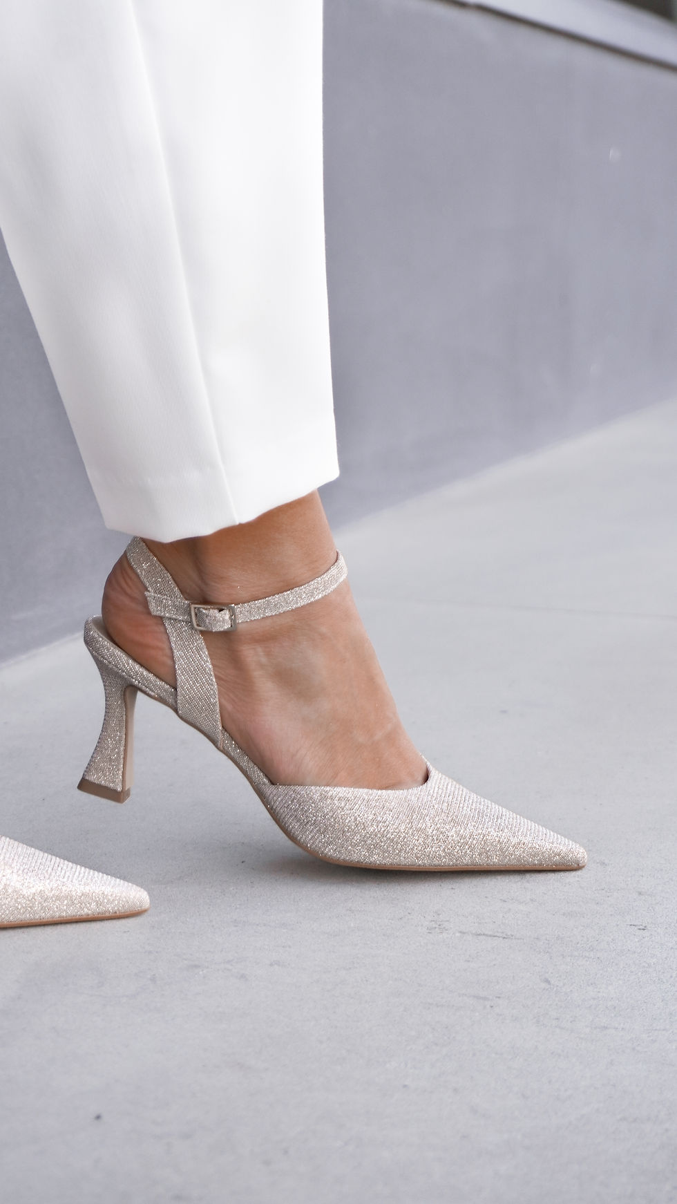 LISBONA Glitter | Decolleté slingback glitter platino tacco 7 cm