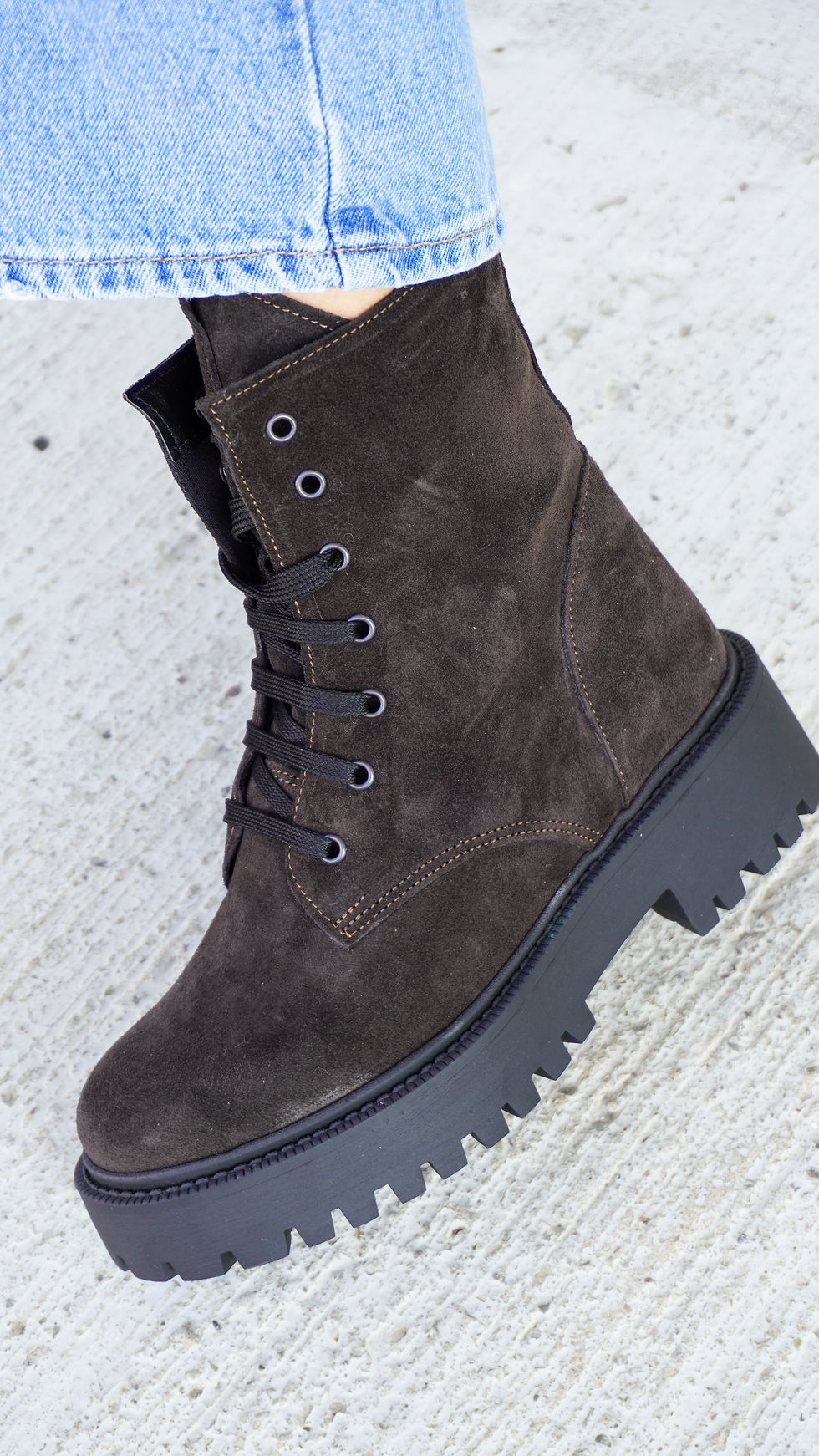 ENEA | Anfibi stringati camoscio testa di moro