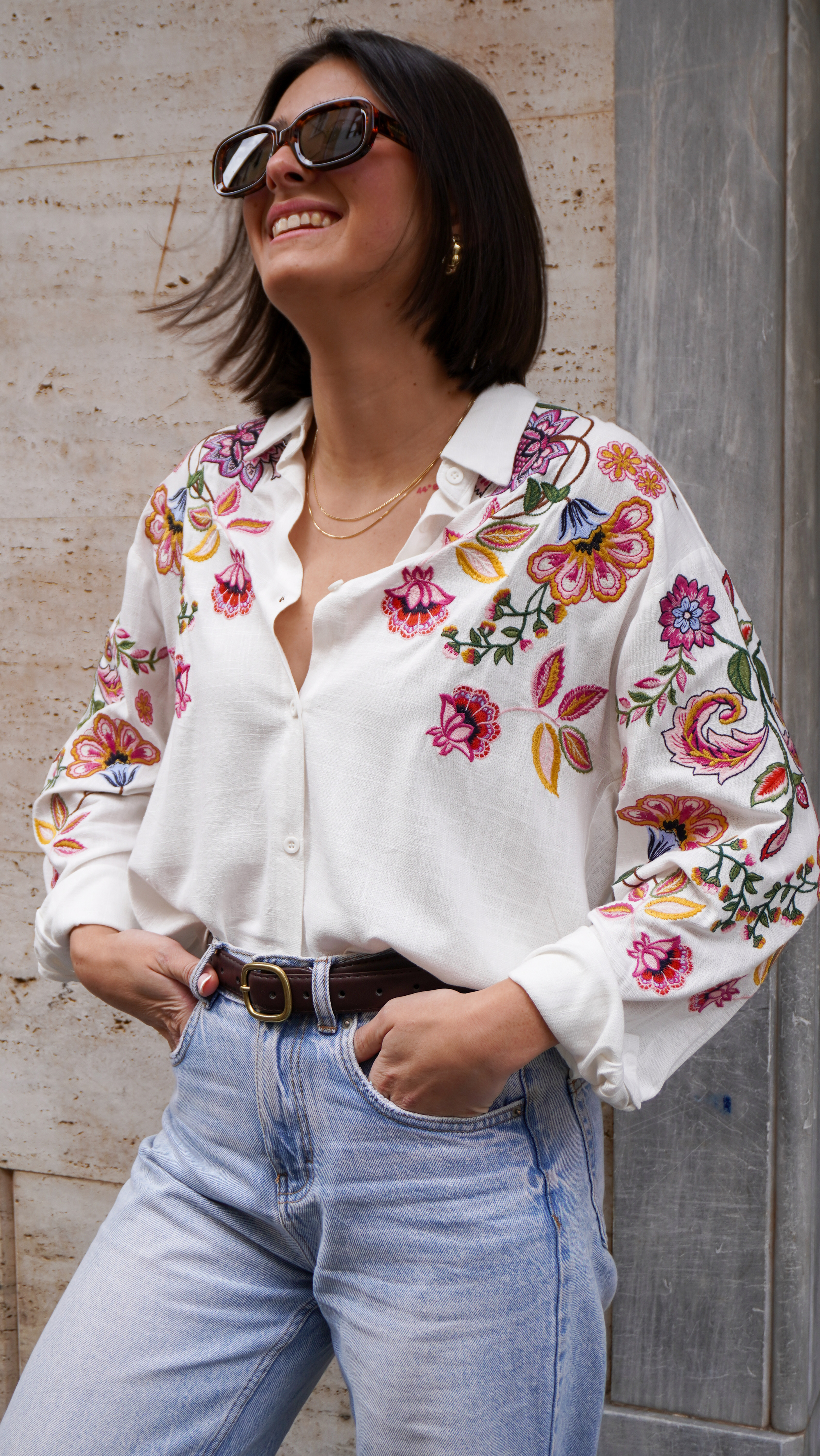 Camicia cotone ricami fiori colorati