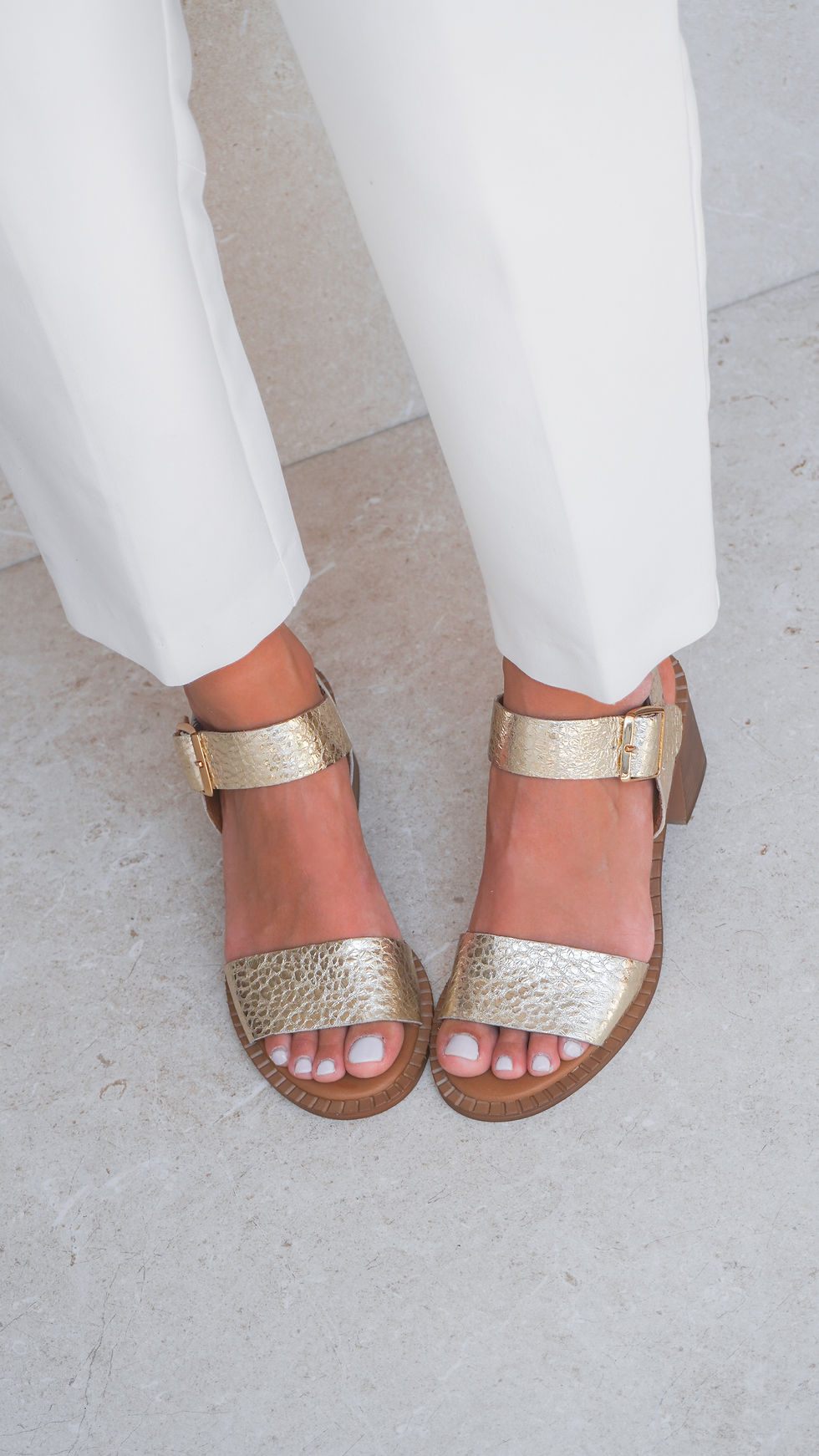 Thumbnail: OSLO Gold | Sandali tacco comodo soletta imbottita pelle oro