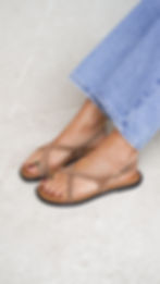 BALI Beige | Sandali vera pelle camoscio sabbia con dettaglio gioiello