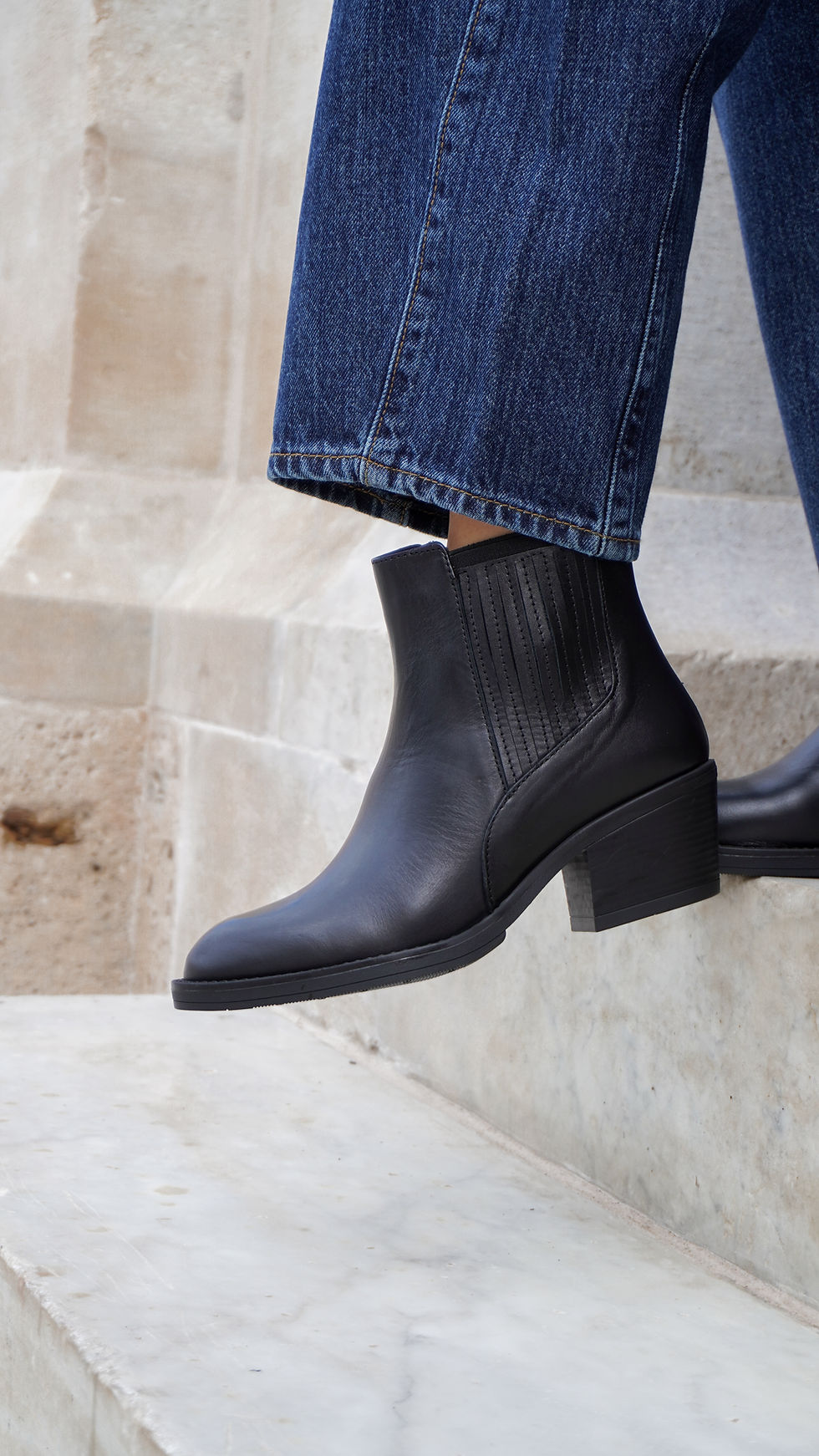 Thumbnail: BOSTON Nero | Stivaletti texani vera pelle nero tacco 5 cm