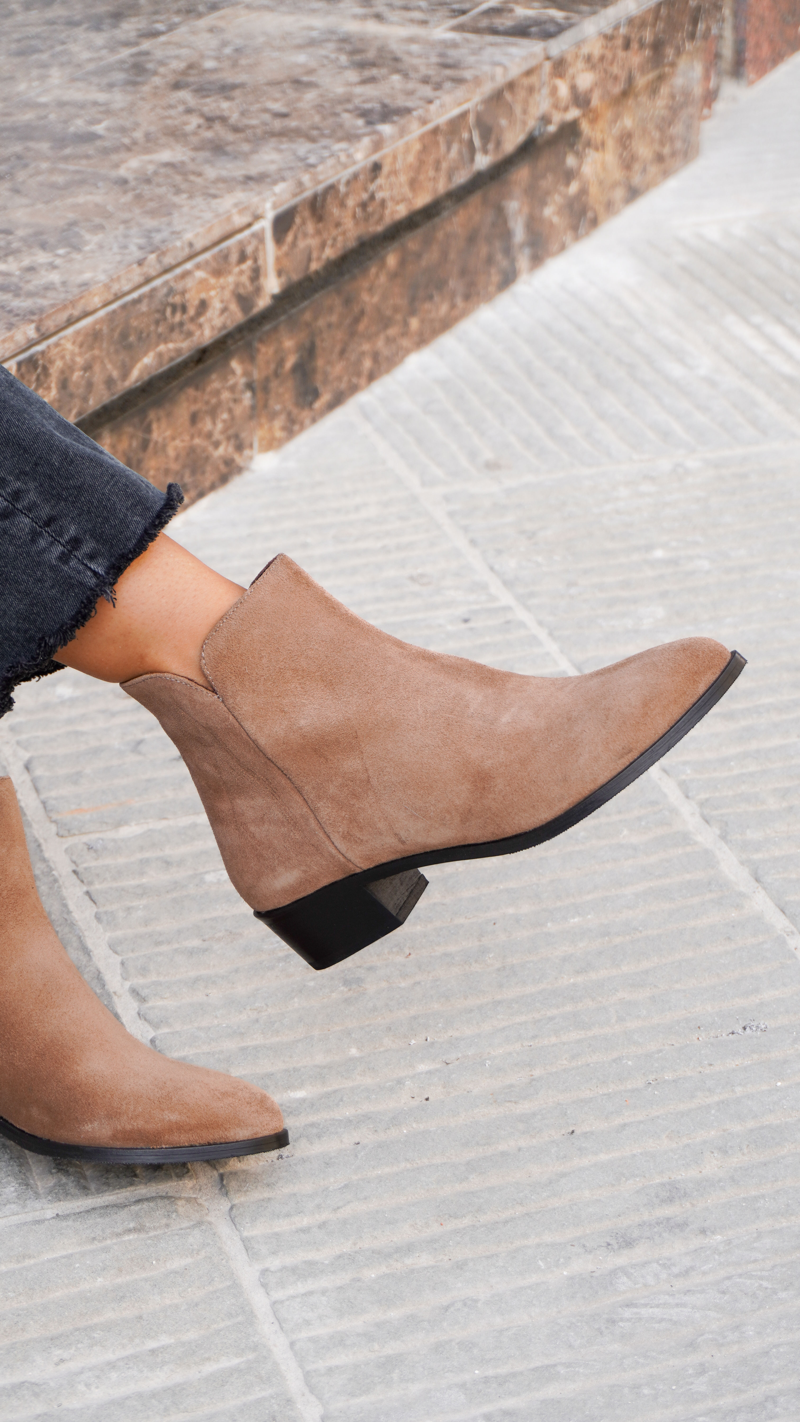 KIM Sabbia | Stivaletto texano pelle scamosciata tacco 3 cm