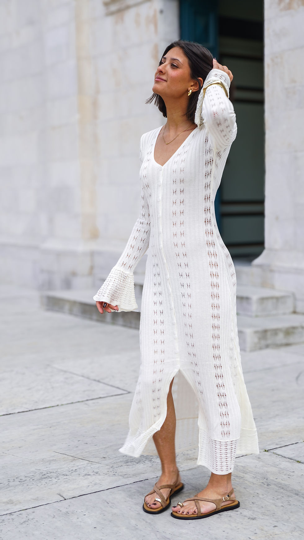 Abito lungo in maglia traforata bianco maniche lunghe