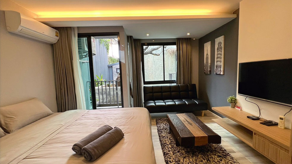 The Win Villa Studio 1_edited.jpg