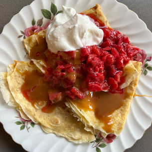 Strawberry & Caramel Pancakes
